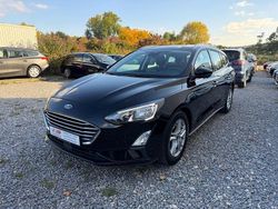 Schwarz Gebraucht 2019 Ford Focus Cool & Connect Limousine | 11.999 € (Fairer Preis)
