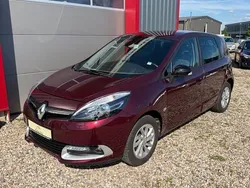 Rot Gebraucht 2016 Renault Scénic III LIMITED Van / Kleinbus | 5.690 € (Superpreis)