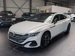 Weiß Gebraucht 2021 VW Arteon R-line Limousine | 32.900 € (Etwas zu teuer)