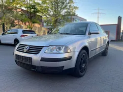 Silber Gebraucht 2001 VW Passat Comfortline Limousine | 1.500 € (Guter Preis)
