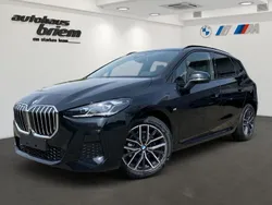 Black sapphire metallic Neu 2025 BMW 220 Active Tourer M Sport Van / Kleinbus | 43.768 € (Fairer Preis)