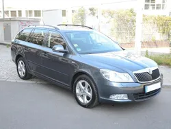 Grau Gebraucht 2011 Skoda Octavia Family Kombi | 7.200 € (Superpreis)