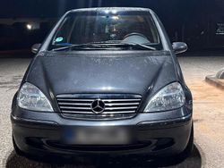 Schwarz Gebraucht 2002 Mercedes A190 Kleinwagen | 2.900 € (Etwas zu teuer)
