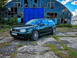 Grün Gebraucht 2002 VW Golf IV Limousine | 2.000 € (Fairer Preis)