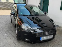Schwarz Gebraucht 2009 Fiat Grande Punto Kleinwagen | 5.150 €