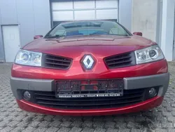 Rot Gebraucht 2007 Renault Mégane Cabriolet Authentique Cabrio | 2.500 € (Fairer Preis)