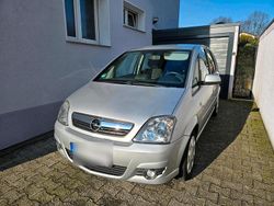 Silber Gebraucht 2009 Opel Meriva Edition Van / Kleinbus | 2.500 € (Fairer Preis)