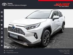 Platinweiss metallic Gebraucht 2023 Toyota RAV4 Hybrid Team SUV | 36.985 € (Fairer Preis)