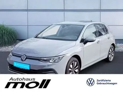 Grau (mondsteingrau) Gebraucht 2023 VW Golf VIII Move Limousine | 29.890 € (Etwas zu teuer)