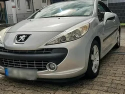 Grau Gebraucht 2007 Peugeot 207 CC Cabrio | 3.300 € (Fairer Preis)