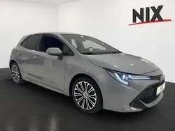 Manhattangrau metallic Gebraucht 2021 Toyota Corolla Team Limousine | 21.890 € (Fairer Preis)