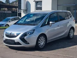 Silber Gebraucht 2016 Opel Zafira Innovation Van / Kleinbus | 5.980 € (Superpreis)