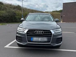 Grau Gebraucht 2015 Audi Q3 SUV | 18.000 € (Guter Preis)