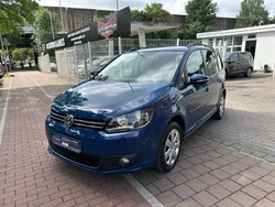 Blau Gebraucht 2012 VW Touran Comfortline Van / Kleinbus | 6.990 € (Guter Preis)