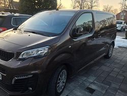 Braun Gebraucht 2020 Peugeot Traveller Active Van / Kleinbus | 25.999 € (Fairer Preis)