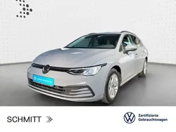 Mondsteingrau Gebraucht 2024 VW Golf VIII Life Kombi | 25.249 € (Fairer Preis)