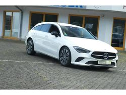Weiß Gebraucht 2023 Mercedes CLA200 Shooting Brake Progressive Kombi | 28.798 € (Etwas zu teuer)