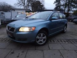 Blau Gebraucht 2008 Volvo V50 Momentum Kombi | 4.290 € (Fairer Preis)