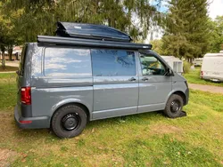 Grau Gebraucht 2016 VW T6 Van | 23.900 € (Guter Preis)