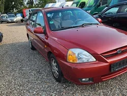 Rot Gebraucht 2003 Kia Rio Limousine | 1.190 €
