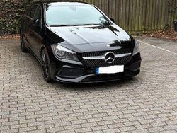 Schwarz Gebraucht 2016 Mercedes CLA200 AMG line Kombi | 16.699 € (Fairer Preis)