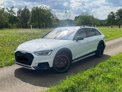 Weiß Gebraucht 2023 Audi A4 Allroad Design Kombi | 46.980 €