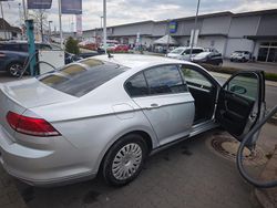 Grau Gebraucht 2015 VW Passat Comfortline Limousine | 10.400 € (Fairer Preis)