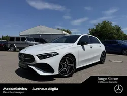 Weiß Gebraucht 2024 Mercedes A250 AMG Kleinwagen | 38.870 € (Fairer Preis)