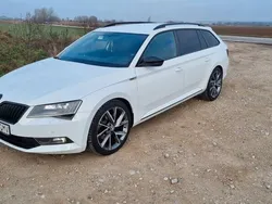 Weiß Gebraucht 2017 Skoda Superb SportLine Kombi | 17.900 € (Fairer Preis)