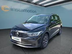 Schwarz Gebraucht 2022 VW Tiguan SUV | 29.099 € (Guter Preis)