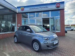 Grau Gebraucht 2023 Fiat 500e Cabrio | 27.990 € (Teuer)