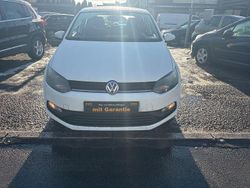 Weiß Gebraucht 2015 VW Polo Trendline Limousine | 6.600 € (Fairer Preis)