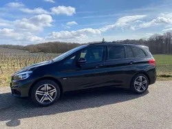Schwarz Gebraucht 2016 BMW 220 Gran Tourer Sport Line Van / Kleinbus | 16.990 € (Etwas zu teuer)