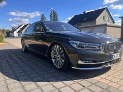 Braun Gebraucht 2016 BMW 740 Luxury Line Limousine | 25.999 € (Fairer Preis)