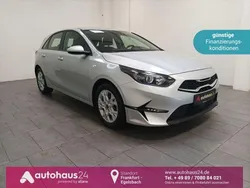 Silber Gebraucht 2023 Kia Ceed Edition 7 Limousine | 17.870 € (Fairer Preis)