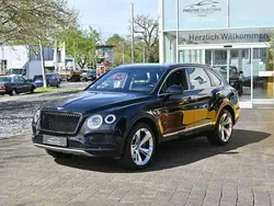 Schwarz Gebraucht 2017 Bentley Bentayga Mulliner SUV | 99.900 €