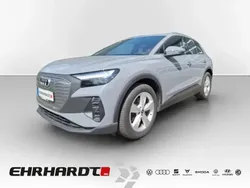 Grau Gebraucht 2023 Audi Q4 e-tron SUV | 28.290 € (Guter Preis)
