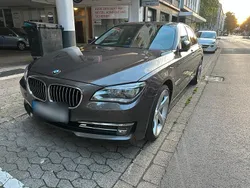 Braun Gebraucht 2012 BMW 740 Limousine | 18.690 € (Teuer)