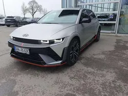 Grau schwarz Gebraucht 2024 Hyundai Ioniq 5 SUV | 62.990 € (Etwas zu teuer)