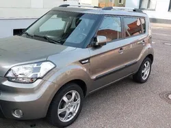 Grau Gebraucht 2011 Kia Soul SUV | 3.800 € (Guter Preis)
