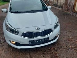 Gebraucht 2013 Kia Ceed Attract Limousine | 5.850 € (Guter Preis)