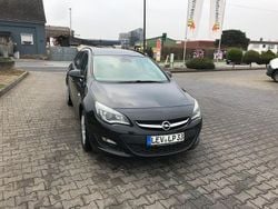 Schwarz Gebraucht 2014 Opel Astra Energy Kombi | 4.450 € (Guter Preis)