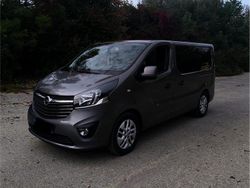 Grau Gebraucht 2015 Opel Vivaro Van | 16.999 €