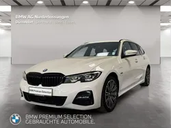 Weiß Gebraucht 2022 BMW 320e M Sport Kombi | 27.999 € (Superpreis)