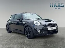 Midnight black metallic Gebraucht 2017 Mini Cooper S Coupé Coupé | 15.890 € (Fairer Preis)