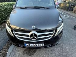 Schwarz Gebraucht 2018 Mercedes V250 Avantgarde Van / Kleinbus | 36.000 € (Superpreis)