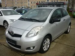 Silver mica metallic Gebraucht 2010 Toyota Yaris Cool Kleinwagen | 3.900 € (Etwas zu teuer)