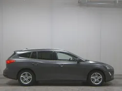 Grau Gebraucht 2020 Ford Focus Cool & Connect Kombi | 8.980 € (Guter Preis)