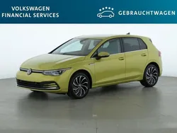 Gelb Gebraucht 2022 VW Golf VIII Style Limousine | 22.680 € (Guter Preis)