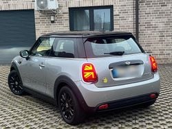 Silber Gebraucht 2023 Mini Cooper Coupé Coupé | 16.950 € (Fairer Preis)